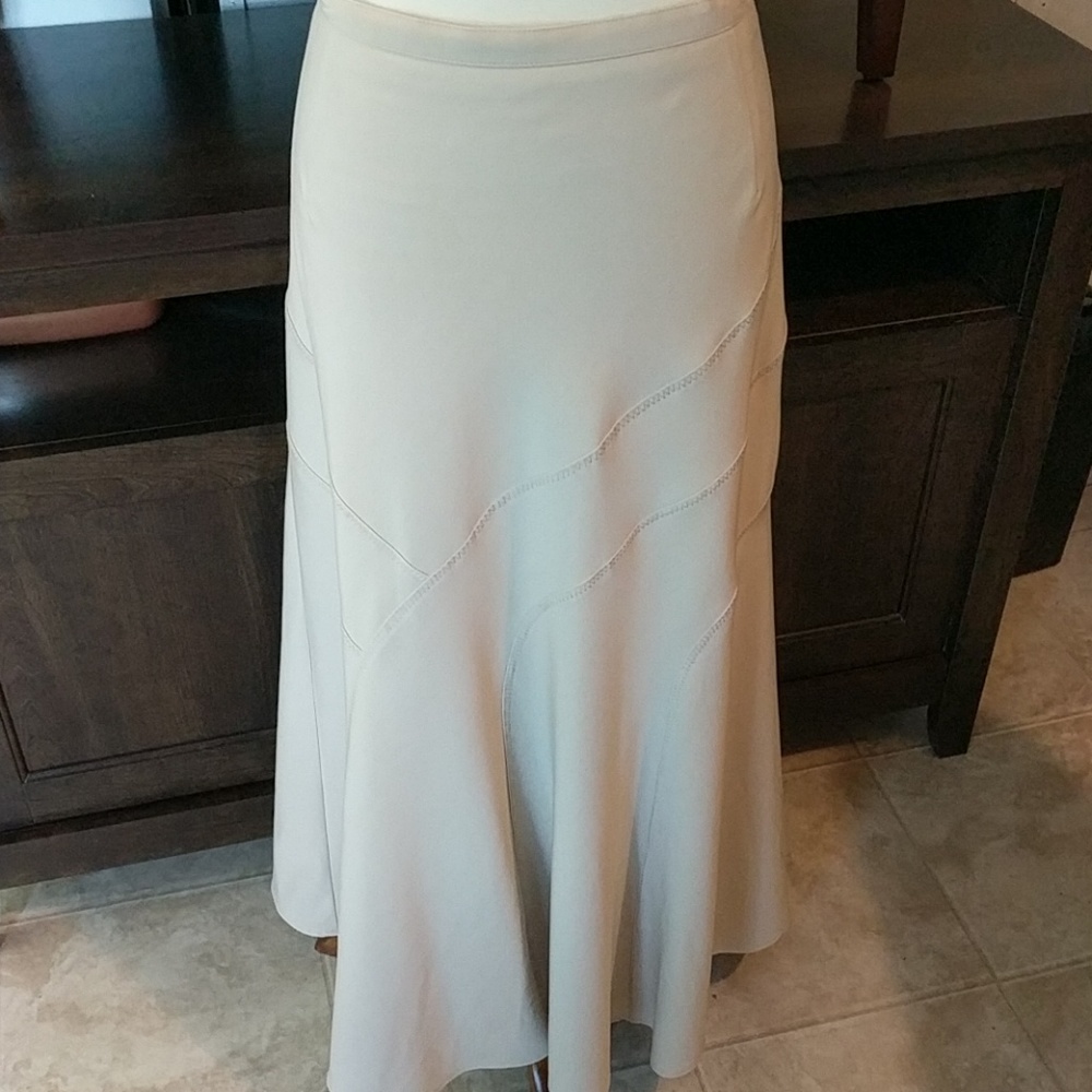 16W Kaki Cato skirt